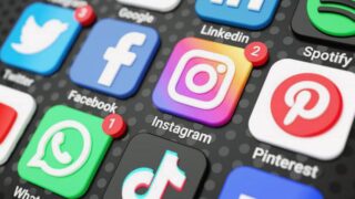 d446 Media spolecznosciowe jako narzedzie budowania wizerunku